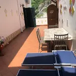 I Tre Angeli بيت للعطل بوسيتانو